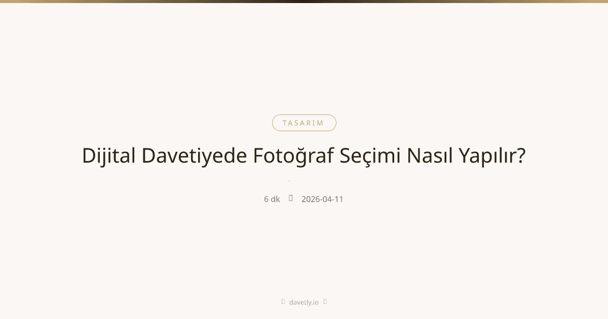 Dijital davetiye için fotoğraf seçen çift